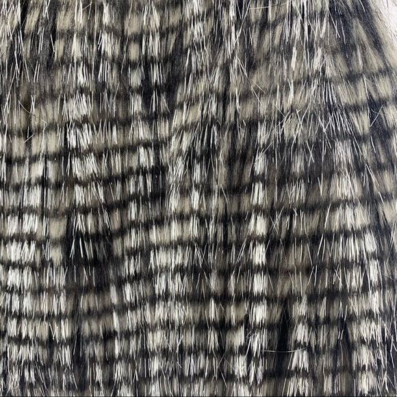 Tart Collections Vegan Feather Vest size Sm - Picture 3 of 5